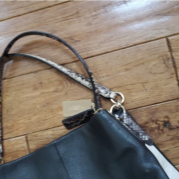 Coach Phoebe exotic trim hobo bag - Picture 3 of 16